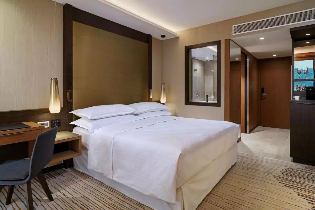 هتل شرایتون گرند متچی تفلیس