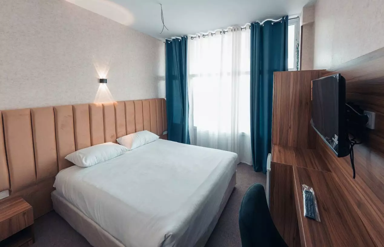 Alibaba https://cdn.alibaba.ir/ostorage/hotel-accommodation-images/68a2c99ea1e6f83605b7de5d_دبل.webp