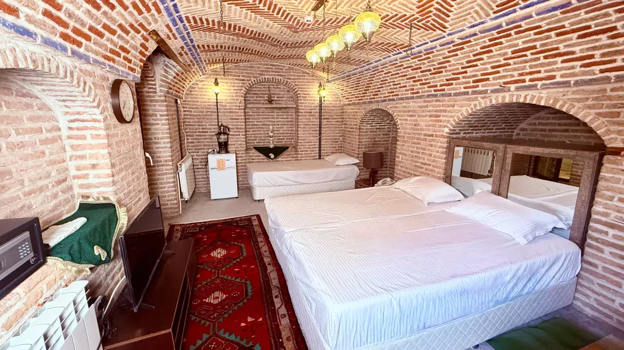 Alibaba https://cdn.alibaba.ir/ostorage/hotel-accommodation-images/68c935aaac13a7ed0d865dc5_عبید.webp