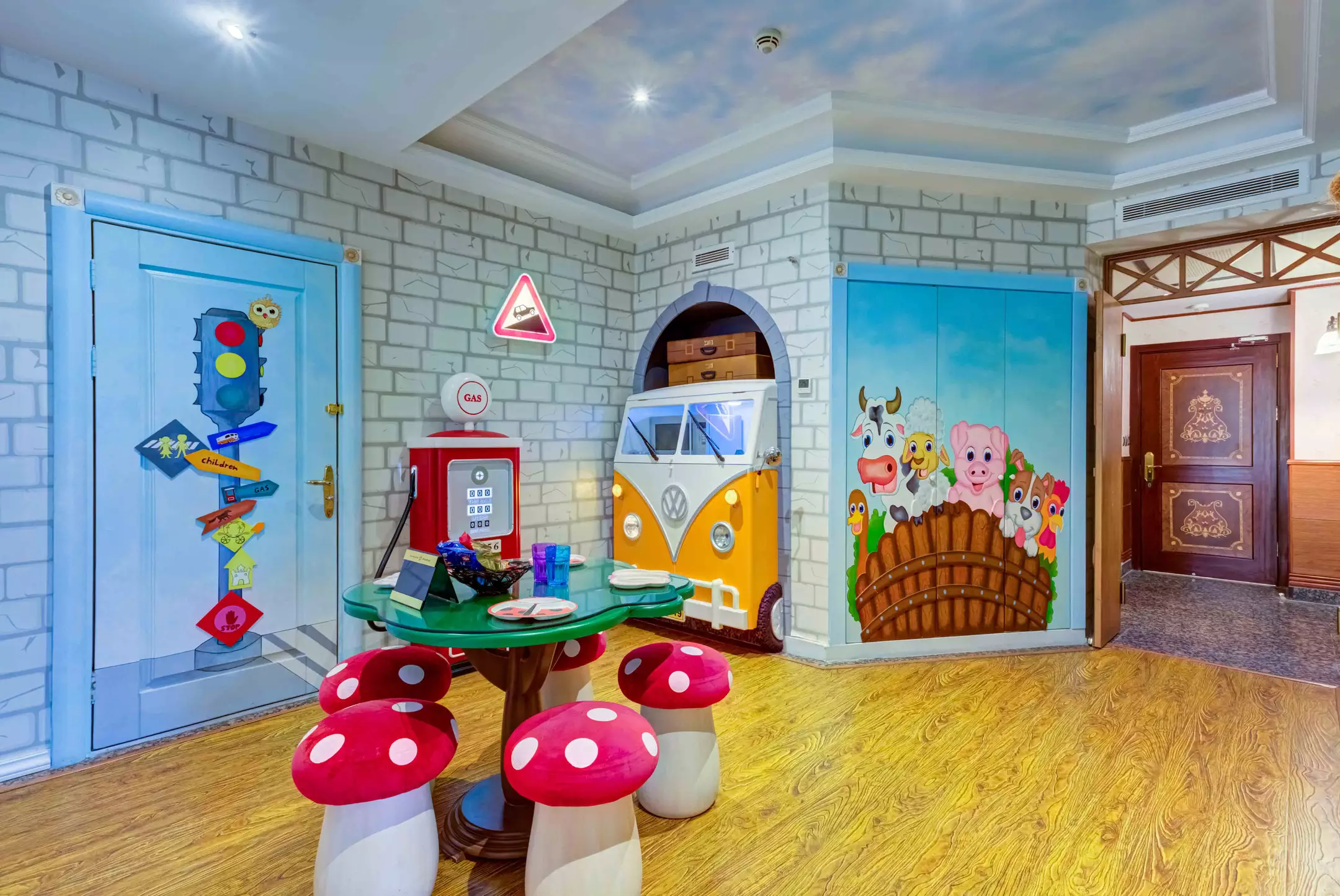 Alibaba https://cdn.alibaba.ir/ostorage/hotel-accommodation-images/68ca9de9ac13a7ed0d865e44_کیدز-سوییت-(1).webp