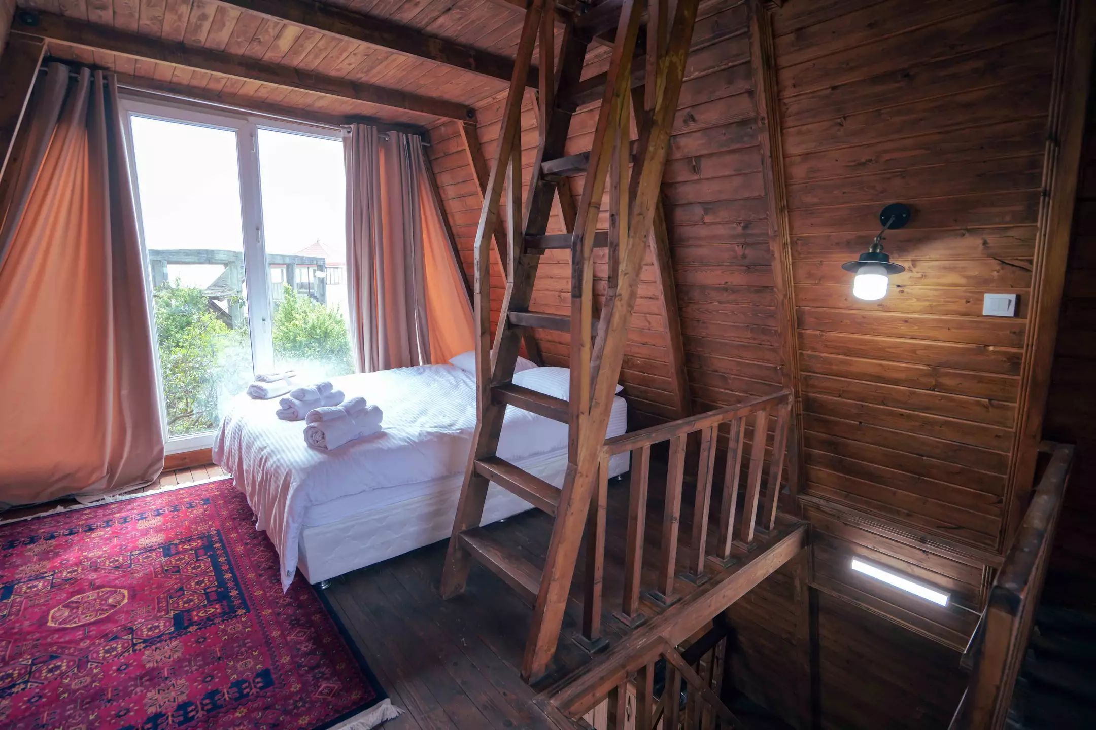 هتل دنسه بام هیرکانی ساری