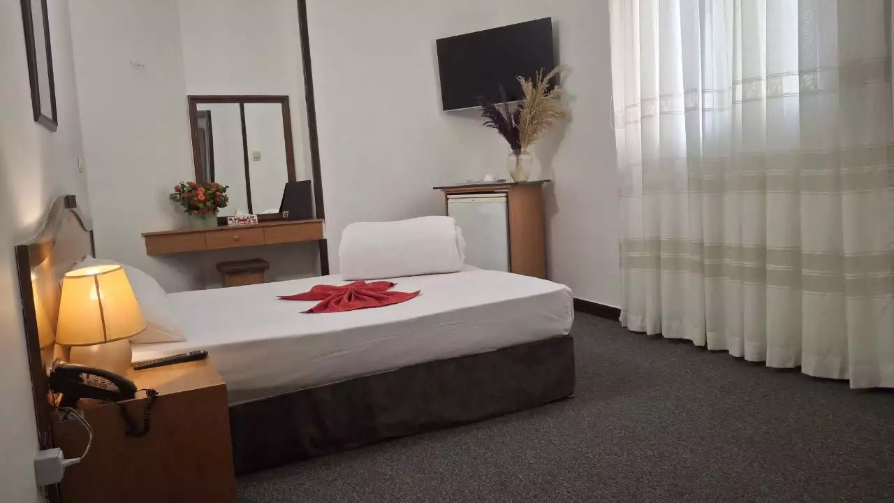 Alibaba https://cdn.alibaba.ir/ostorage/hotel-accommodation-images/6909c66742794e78685ec071_دبل.webp