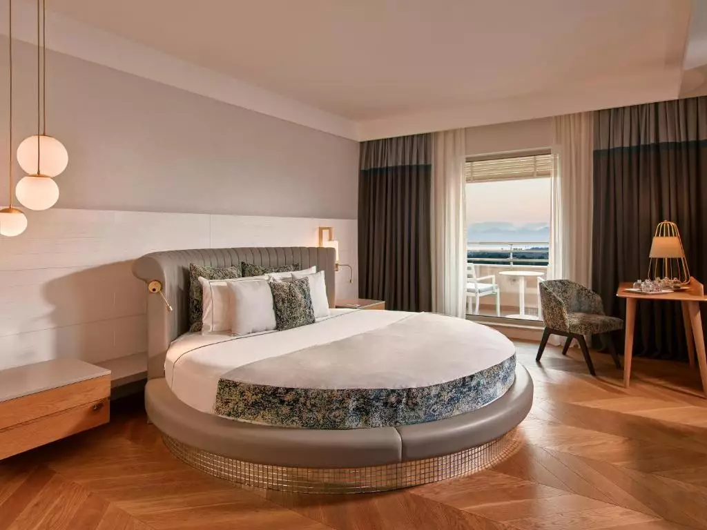 هتل باروت لارا لارا