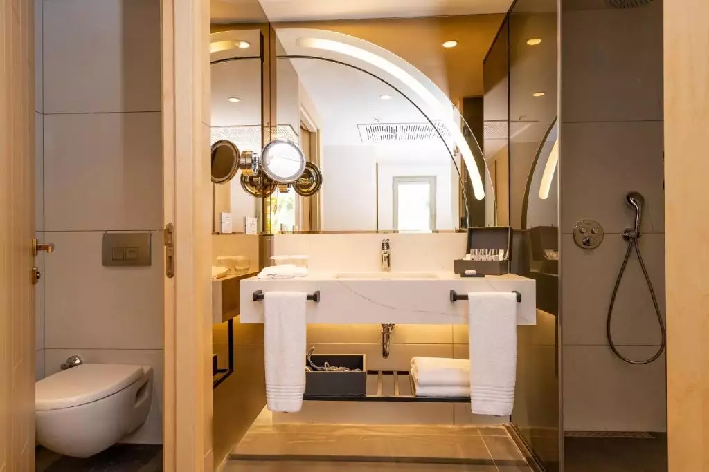 هتل باروت لارا لارا