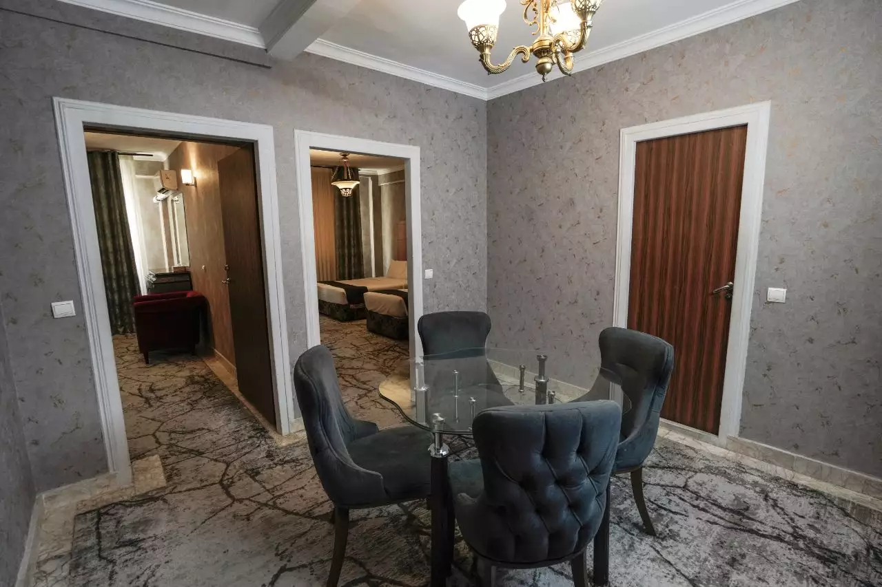 Alibaba https://cdn.alibaba.ir/ostorage/hotel-accommodation-images/691c4428a1e6f83605b7ead3_رویال.webp