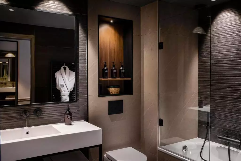 هتل ویکتوریا پالاس پاریس