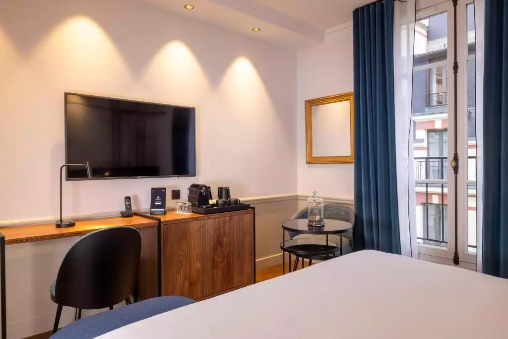 هتل ویکتوریا پالاس پاریس