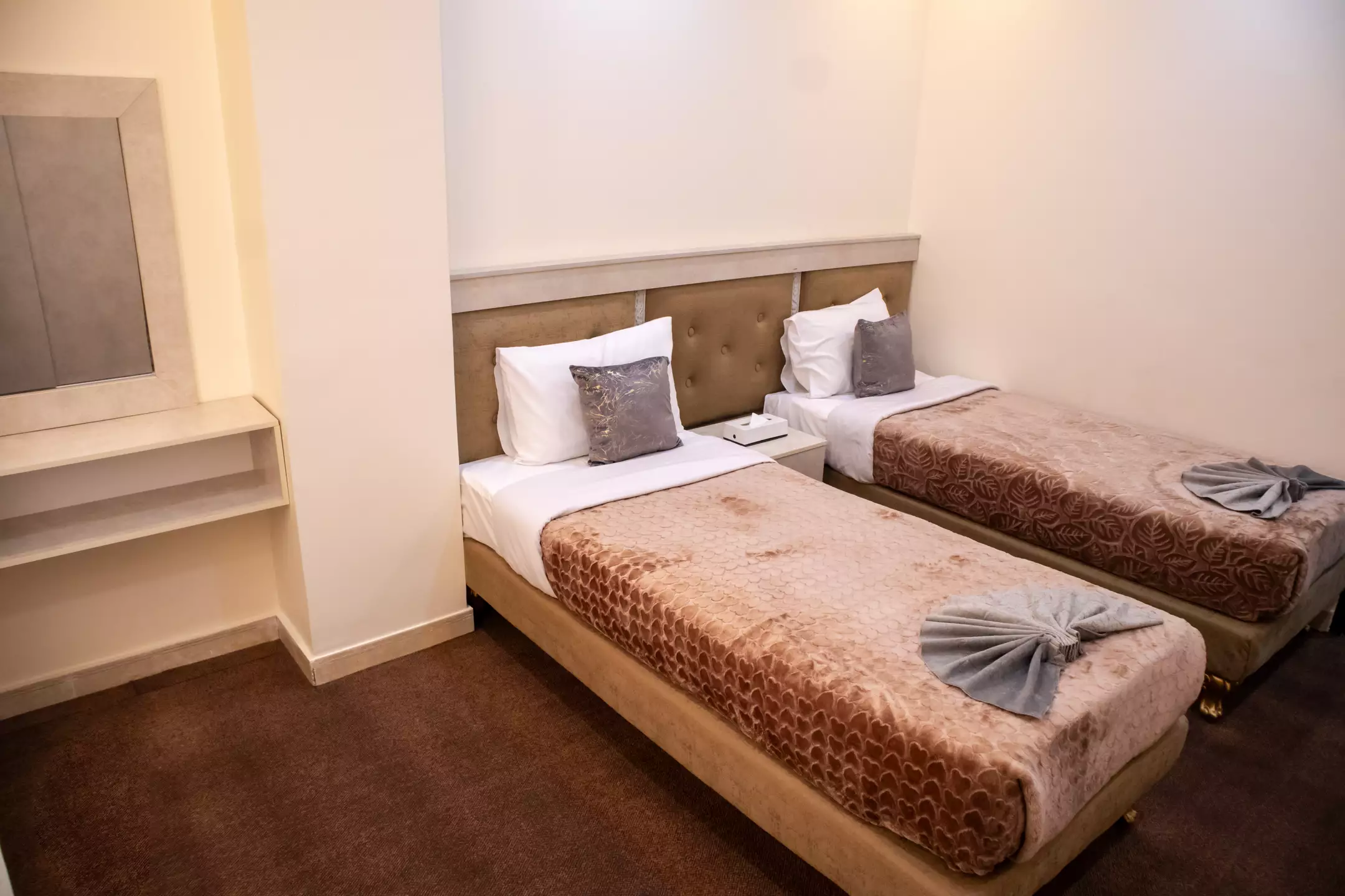 Alibaba https://cdn.alibaba.ir/ostorage/hotel-accommodation-images/694276a9a1e6f83605b7ee12_تویین.webp