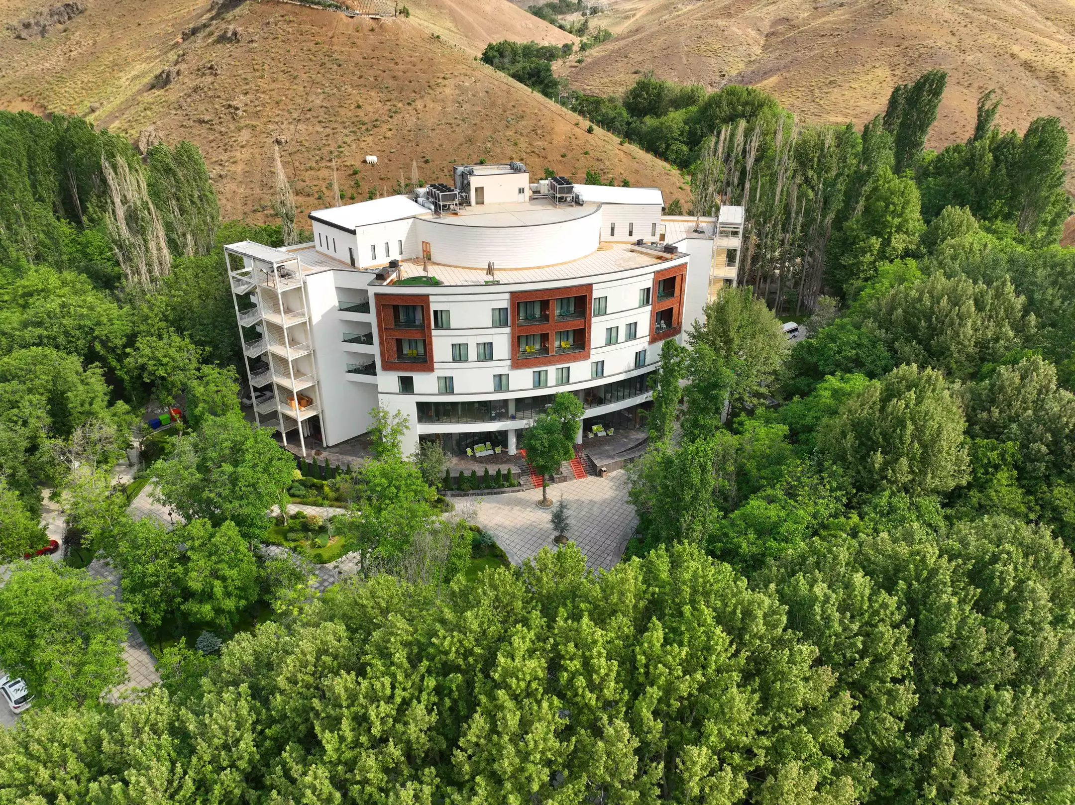 Alibaba https://cdn.alibaba.ir/ostorage/hotel-accommodation-images/695cc63746ae9d8e6fb49897_نمای-بیرونی.webp