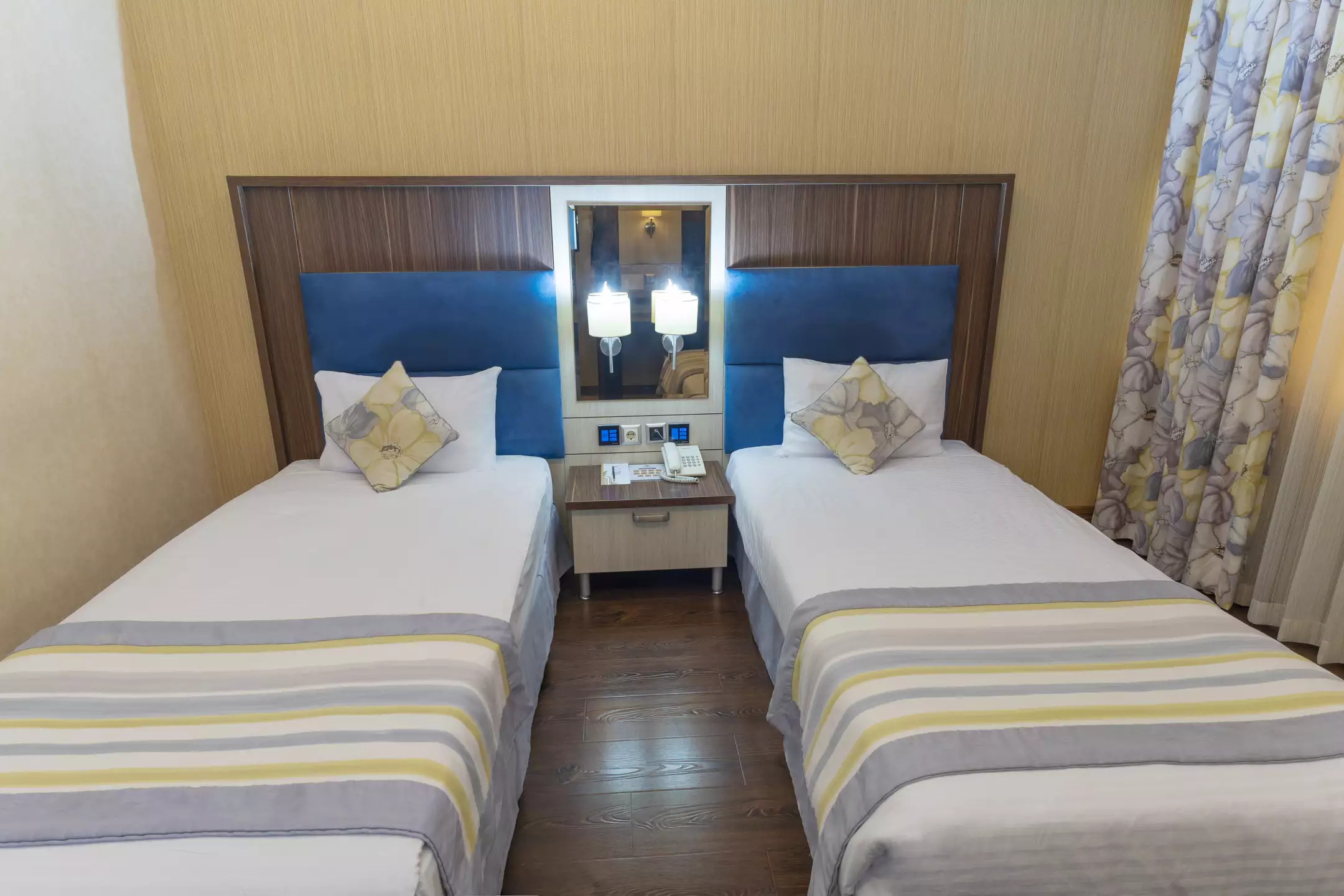 Alibaba https://cdn.alibaba.ir/ostorage/hotel-accommodation-images/699c057f46ae9d8e6fb49f9b_تویین.webp