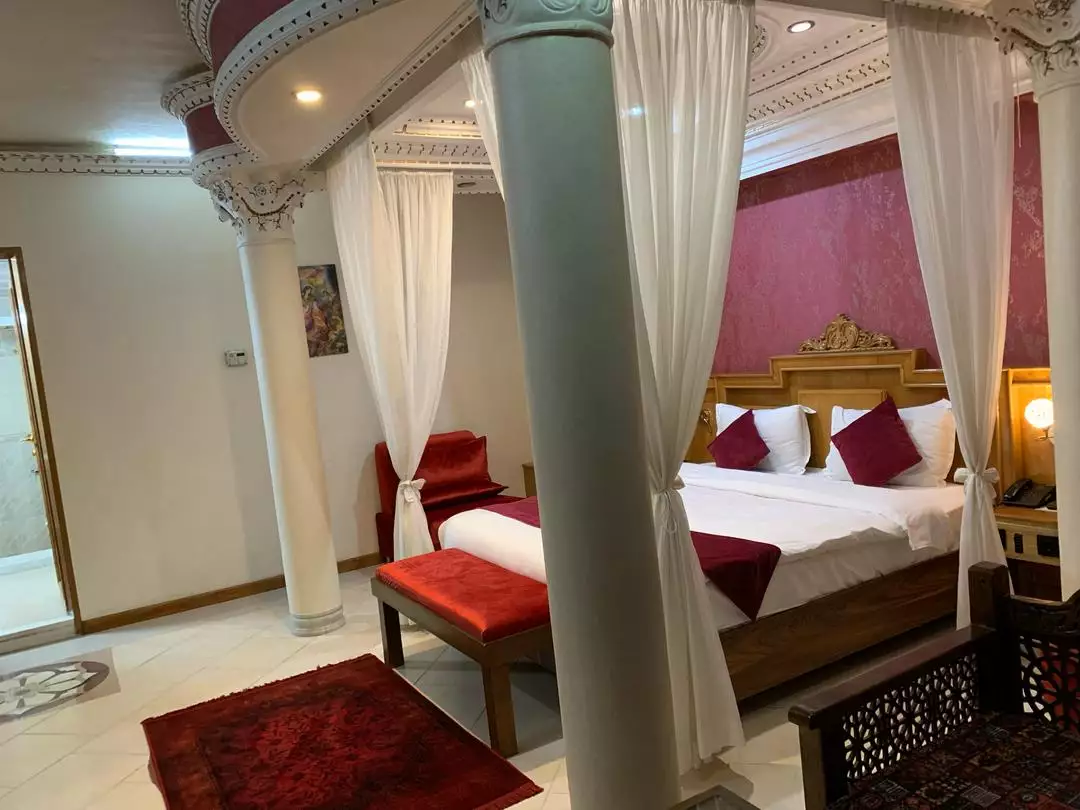 Alibaba https://cdn.alibaba.ir/ostorage/hotel-accommodation-images/699ee17d46ae9d8e6fb4a022_عروس.webp