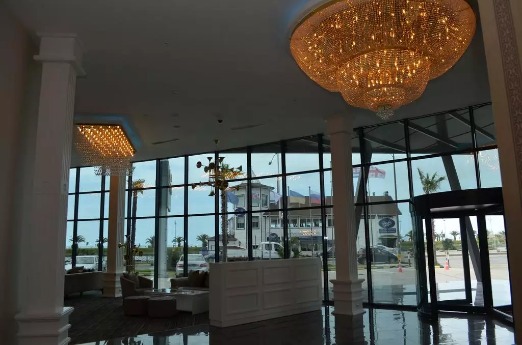 Alibaba https://cdn.alibaba.ir/ostorage/hotel-accommodation-images/69e7a676eb1ae654aaa14e6a_Batumi-Sky-Tower-Hotel-0.webp