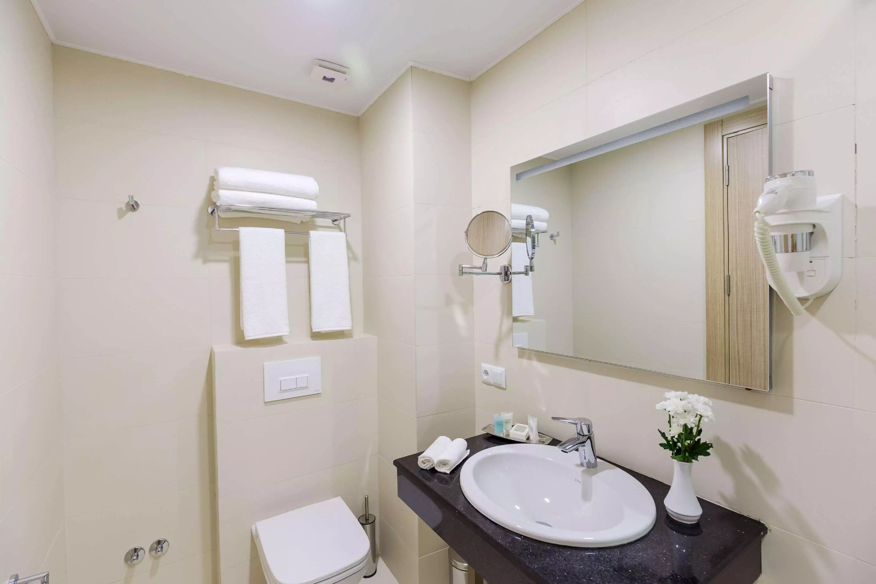 Alibaba https://cdn.alibaba.ir/ostorage/hotel-accommodation-images/69e7ac0561ec039ef756773c_Batumi-Best-Western-Premier-Batumi-1.webp