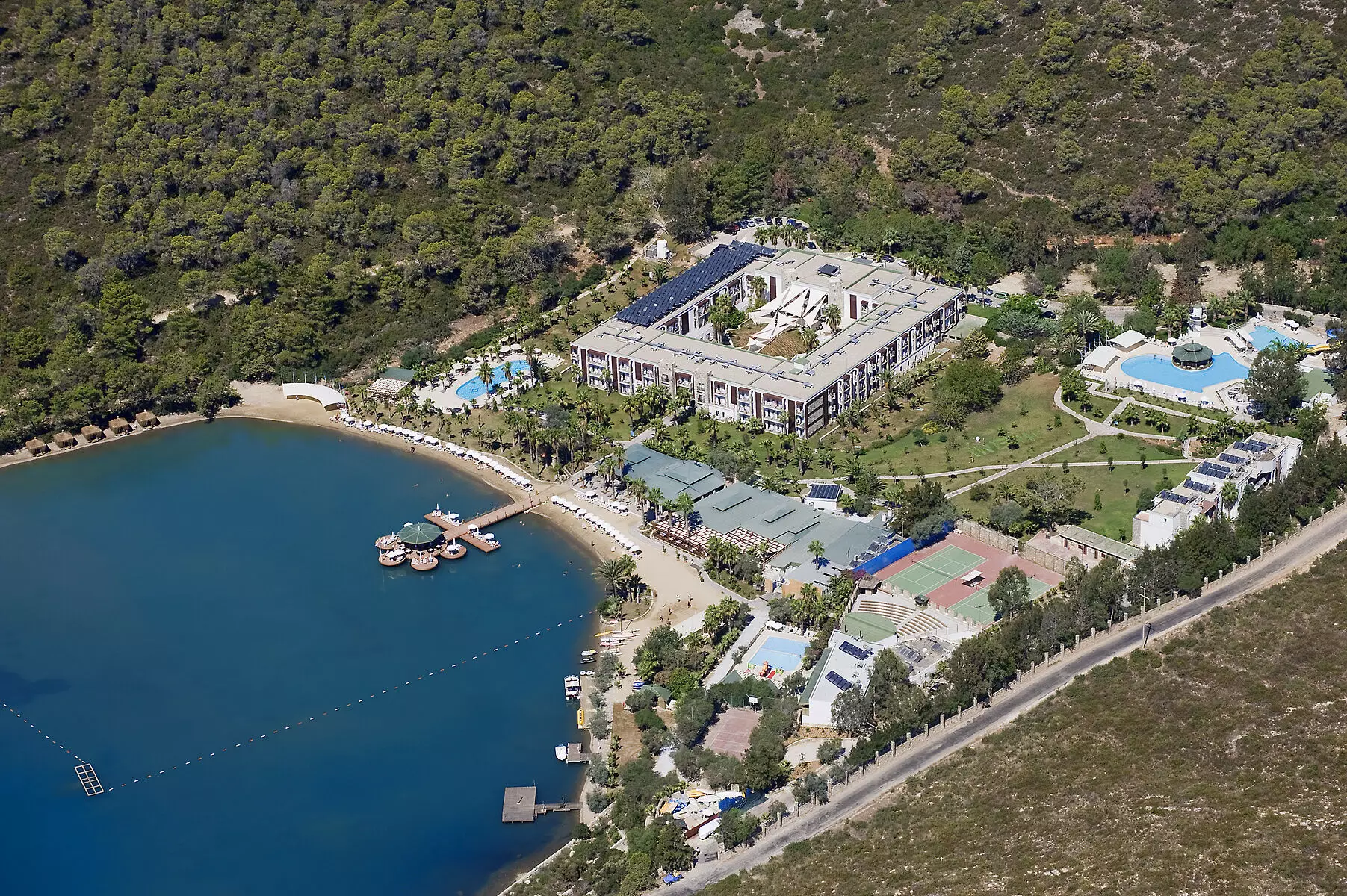 Alibaba https://cdn.alibaba.ir/ostorage/hotel-accommodation-images/69e7c158eb1ae654aaa1591e_G-vercinlik-Crystal-Green-Bay-Resort--Spa-0.webp