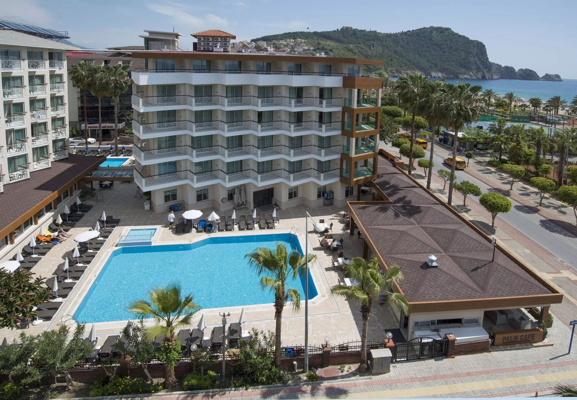 هتل Riviera Hotel & Spa آلانیا
