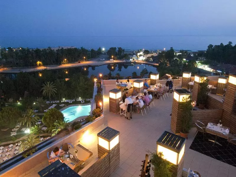 هتل Aska Side Grand Prestige Hotel & SPA Titreyengöl