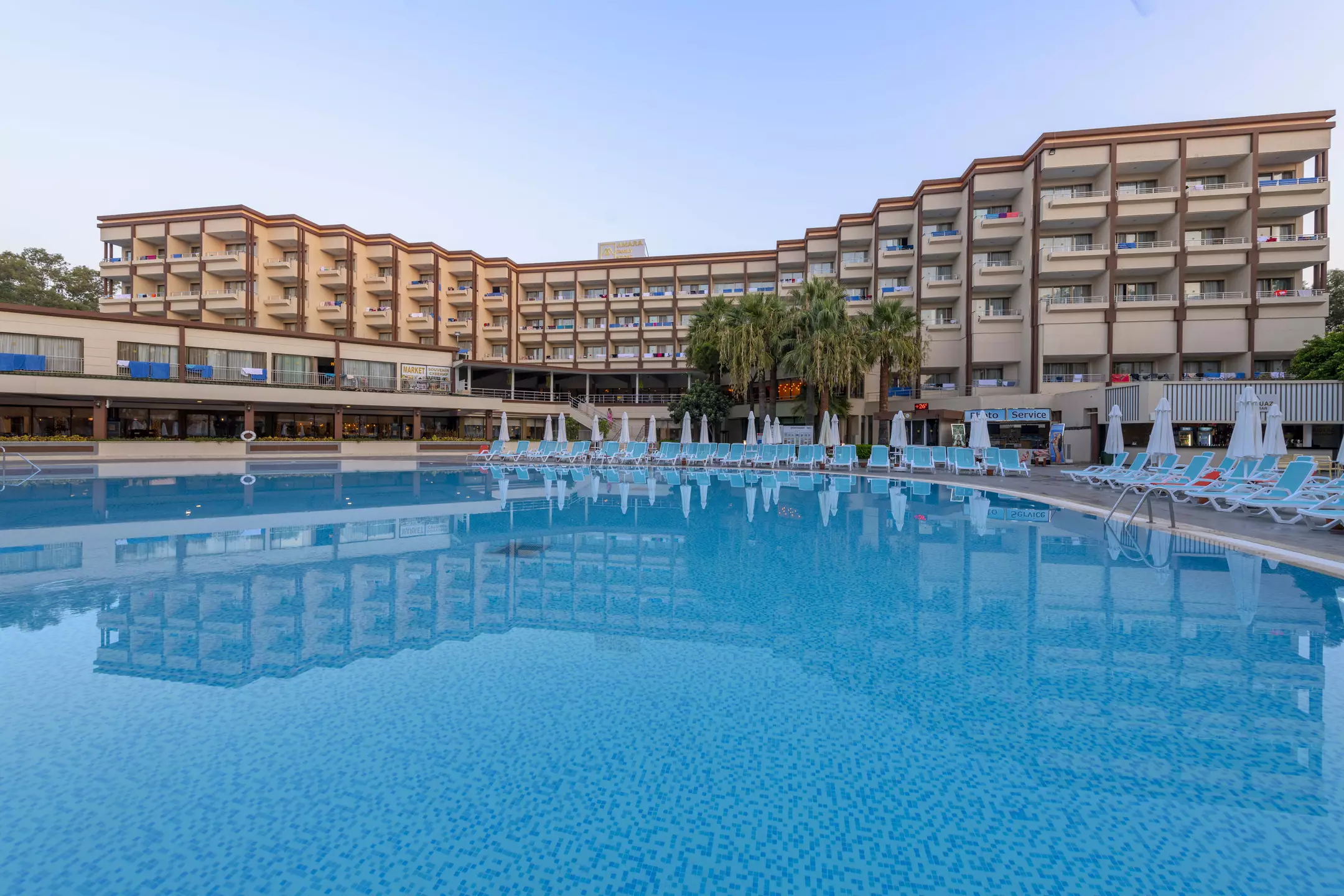 Alibaba https://cdn.alibaba.ir/ostorage/hotel-accommodation-images/69e7f8e7eb1ae654aaa17541_Side-Amara-Family-Resort-1.webp