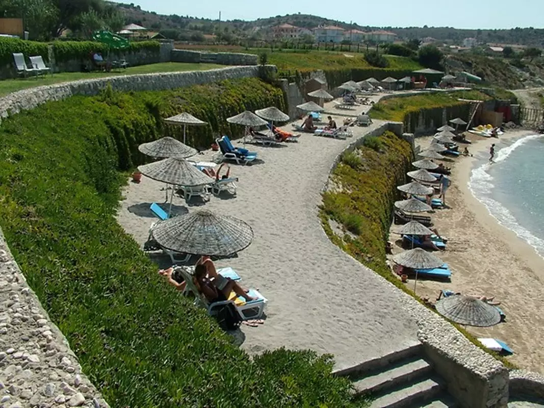 هتل Babaylon Hotel Cesme