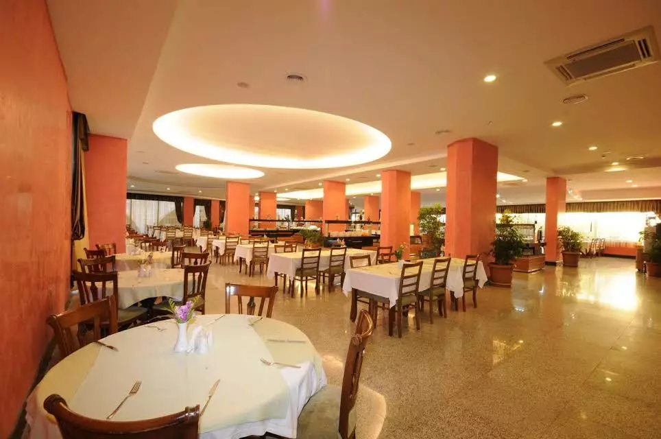Alibaba https://cdn.alibaba.ir/ostorage/hotel-accommodation-images/69e8215061ec039ef756845b_Marmaris-Pasa-Beach-Hotel-1.webp