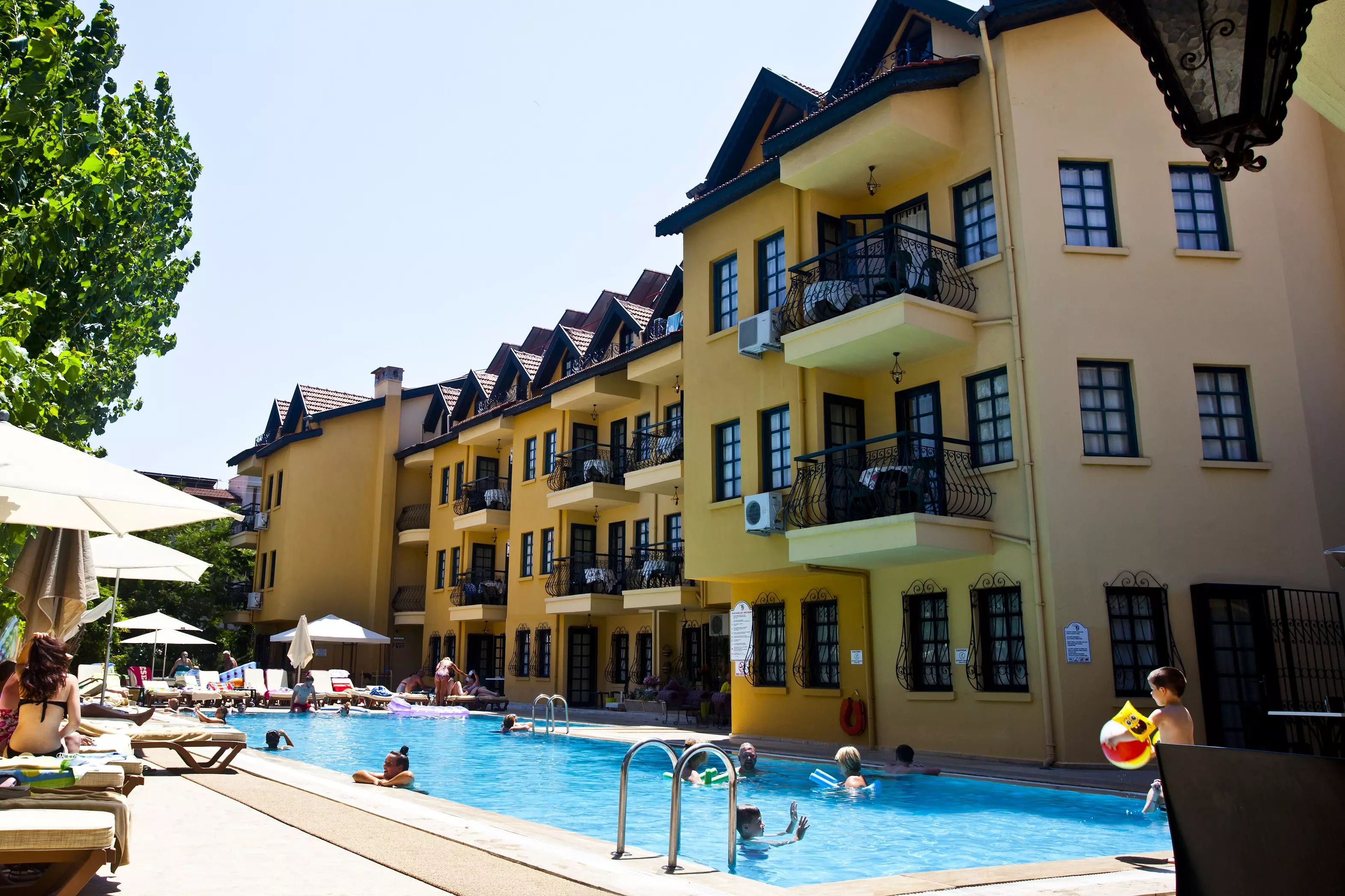 هتل T&G Apartments مارماریس