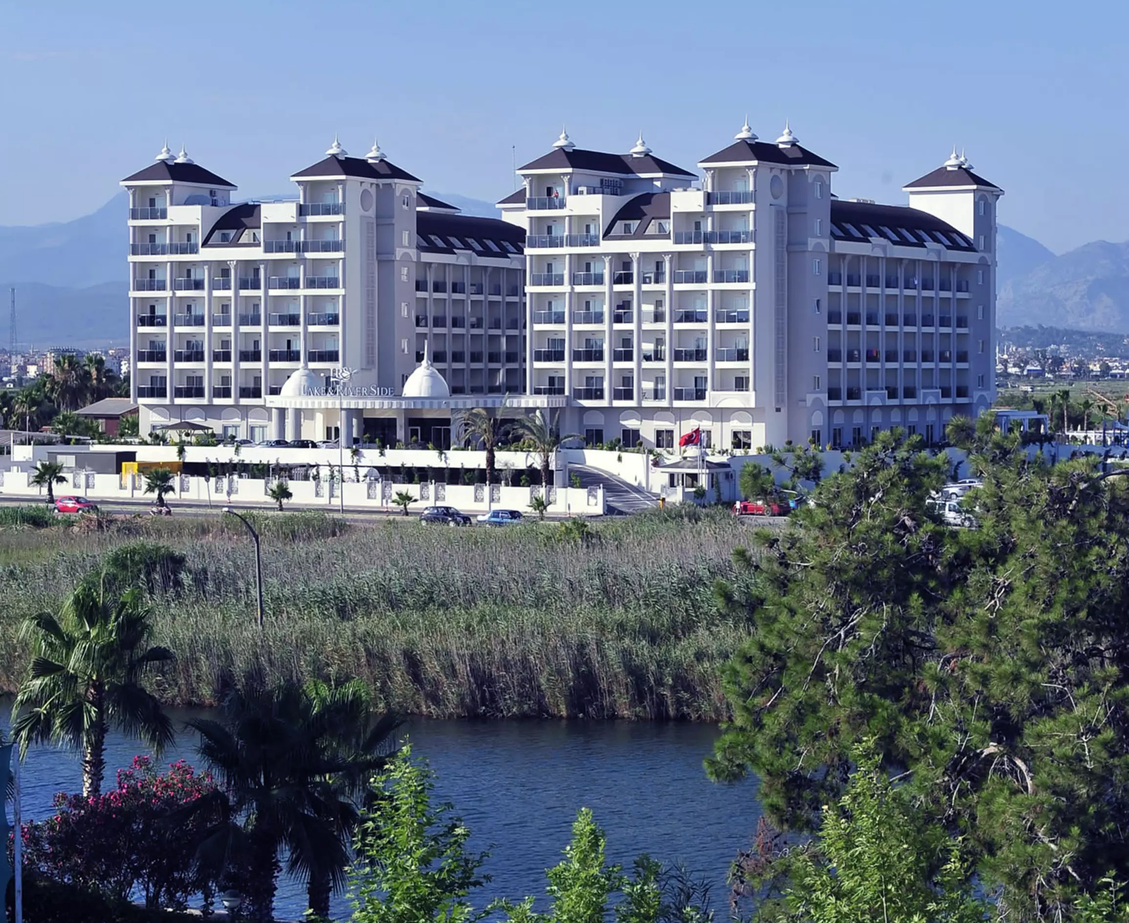 هتل LRS Lake & River Side Hotel & Spa آنتالیا
