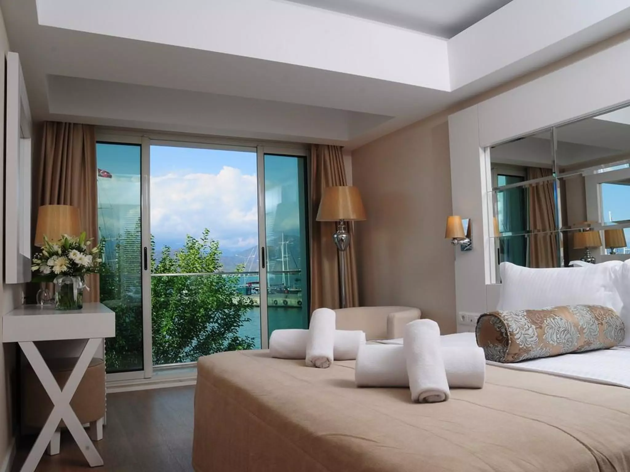 Alibaba https://cdn.alibaba.ir/ostorage/hotel-accommodation-images/69e87a63eb1ae654aaa19187_Fethiye-Alesta-Yacht-Hotel-1.webp