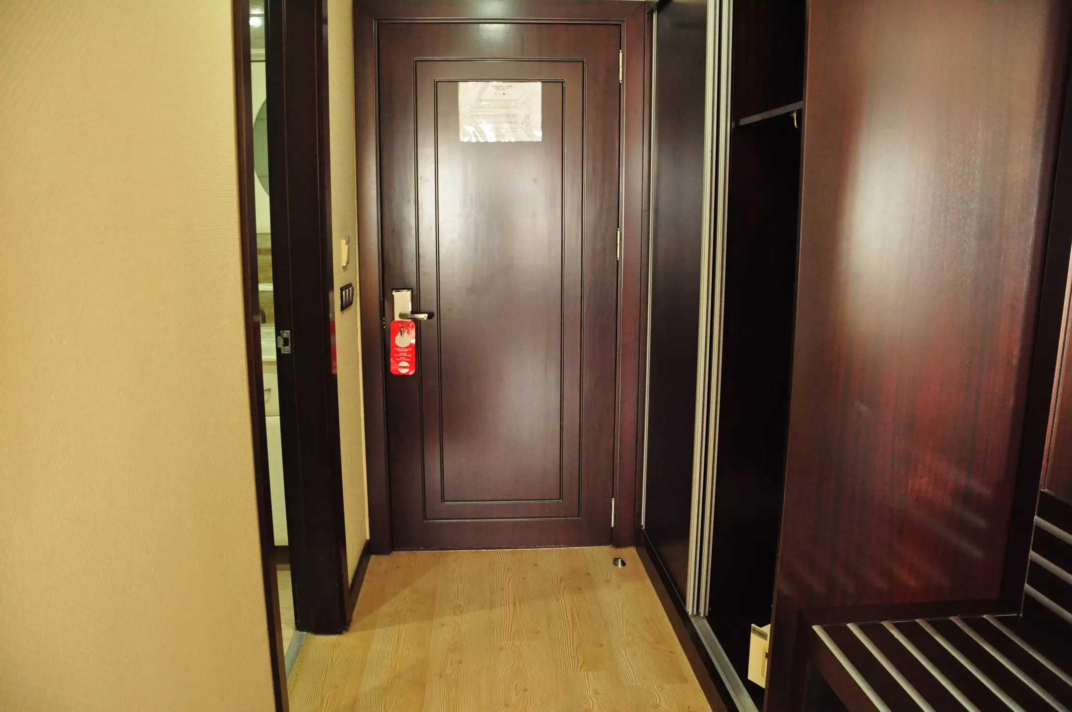 Alibaba https://cdn.alibaba.ir/ostorage/hotel-accommodation-images/69e87d5aeb1ae654aaa191a9_Istanbul-Silivri-Eser-Diamond-Hotel--Convention-Center-1.webp