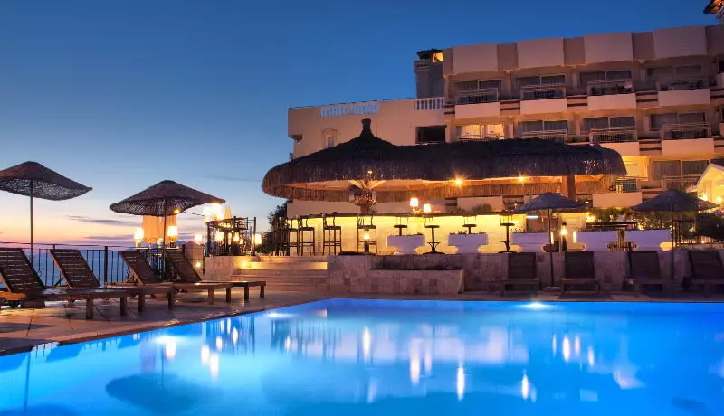 هتل Hotel Carina کوش آداسی