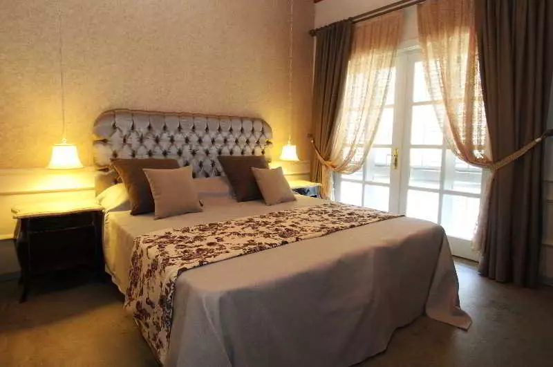 هتل Kostem Otel Cesme