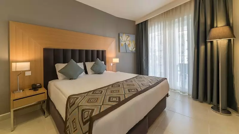 https://cdn.alibaba.ir/ostorage/hotel-accommodation-images/69e93f92eb1ae654aaa1b56e_Kusadasi-Ramada-Hotel--Suites-by-Wyndham-Kusadasi-4.webp