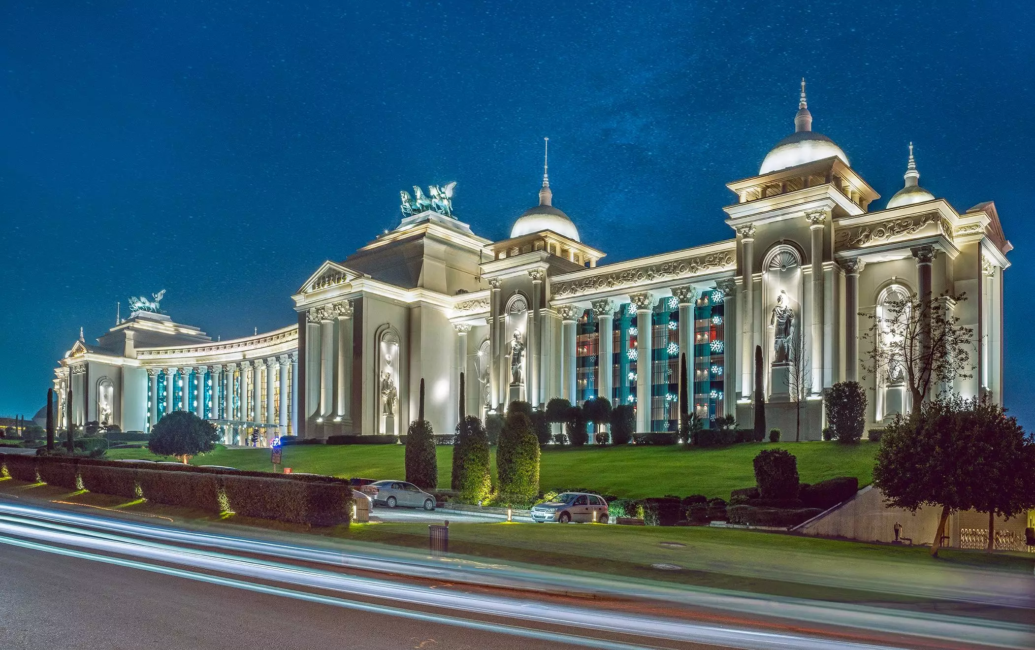 Alibaba https://cdn.alibaba.ir/ostorage/hotel-accommodation-images/69e9555d61ec039ef756c74d_Serik-The-Land-of-Legends-Kingdom-Hotel-0.webp