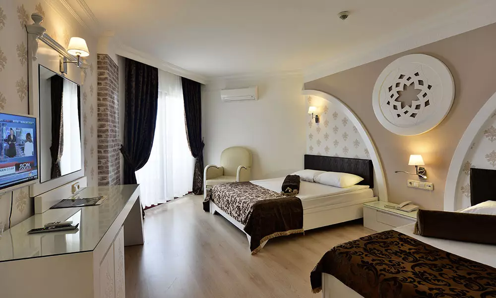 Alibaba https://cdn.alibaba.ir/ostorage/hotel-accommodation-images/69e96796eb1ae654aaa1ba52_Kumk-y-Side-Royal-Paradise-1.webp