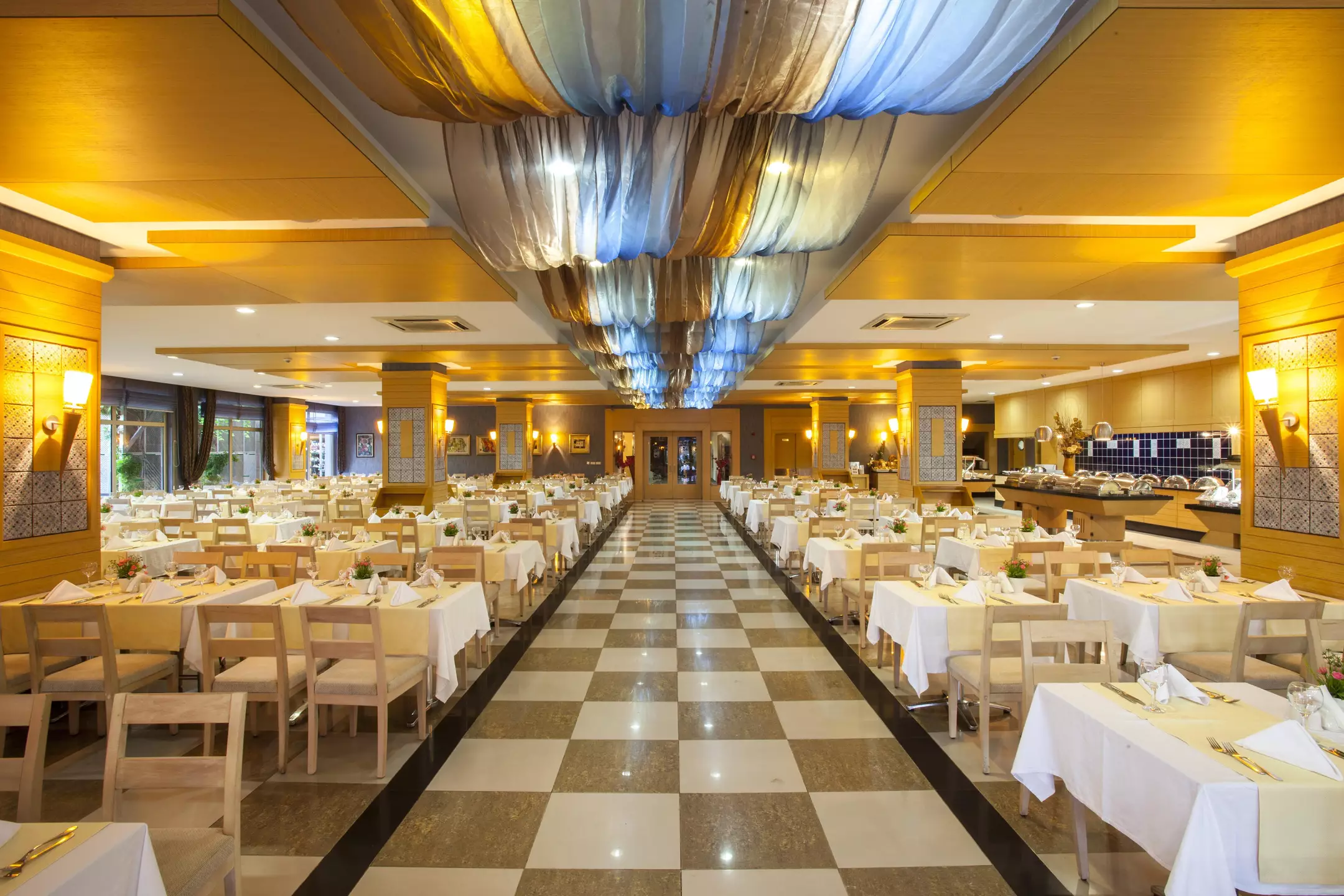 هتل Can Garden Resort آنتالیا
