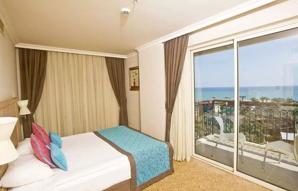 Alibaba https://cdn.alibaba.ir/ostorage/hotel-accommodation-images/69e9780c61ec039ef756d0d3_Bogazkent-Crystal-Family-Resort--Spa-1.webp