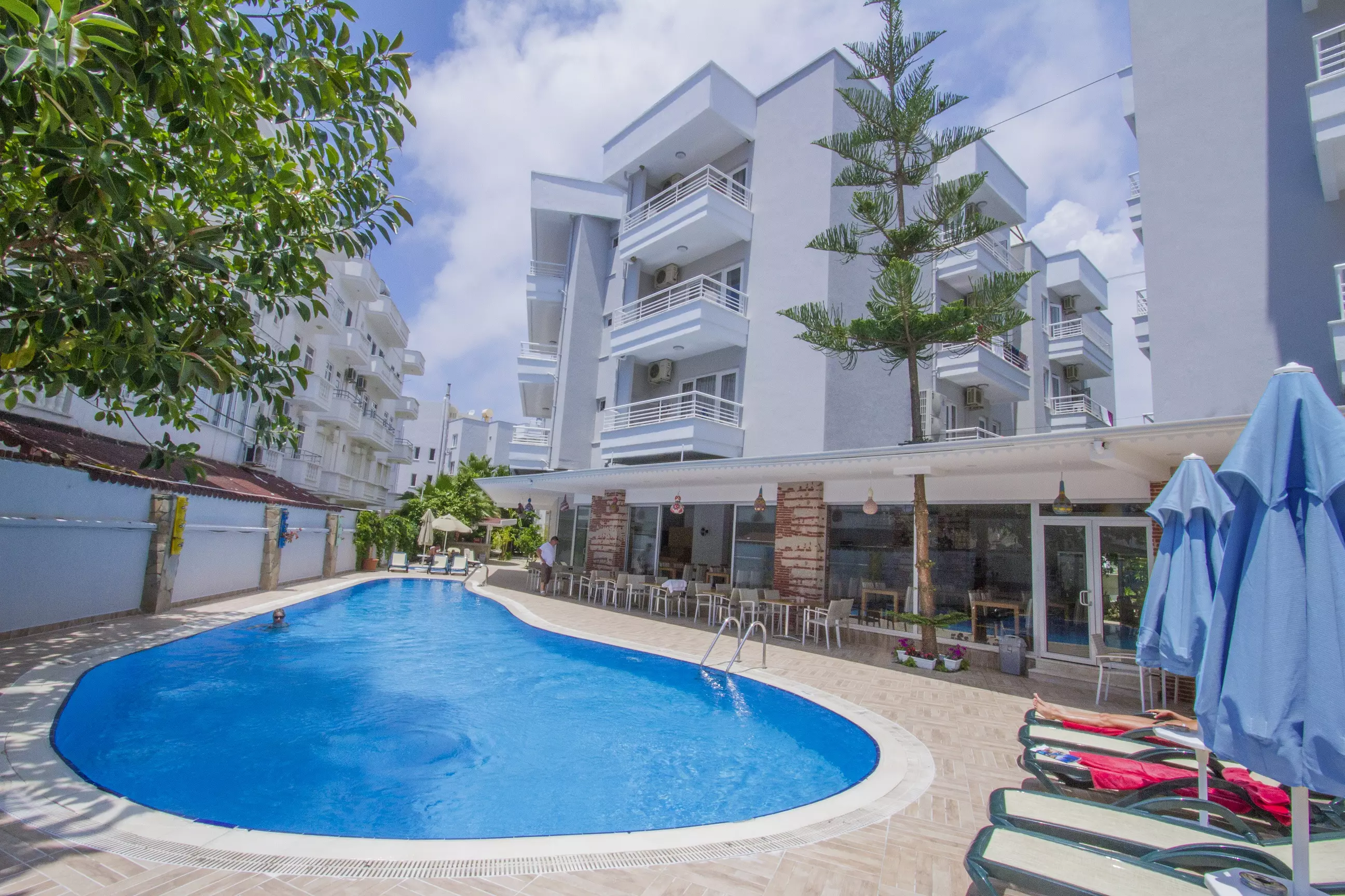 Alibaba https://cdn.alibaba.ir/ostorage/hotel-accommodation-images/69e9c9bd61ec039ef756e30e_Alanya-Blue-Wave-Suite-Hotel-1.webp