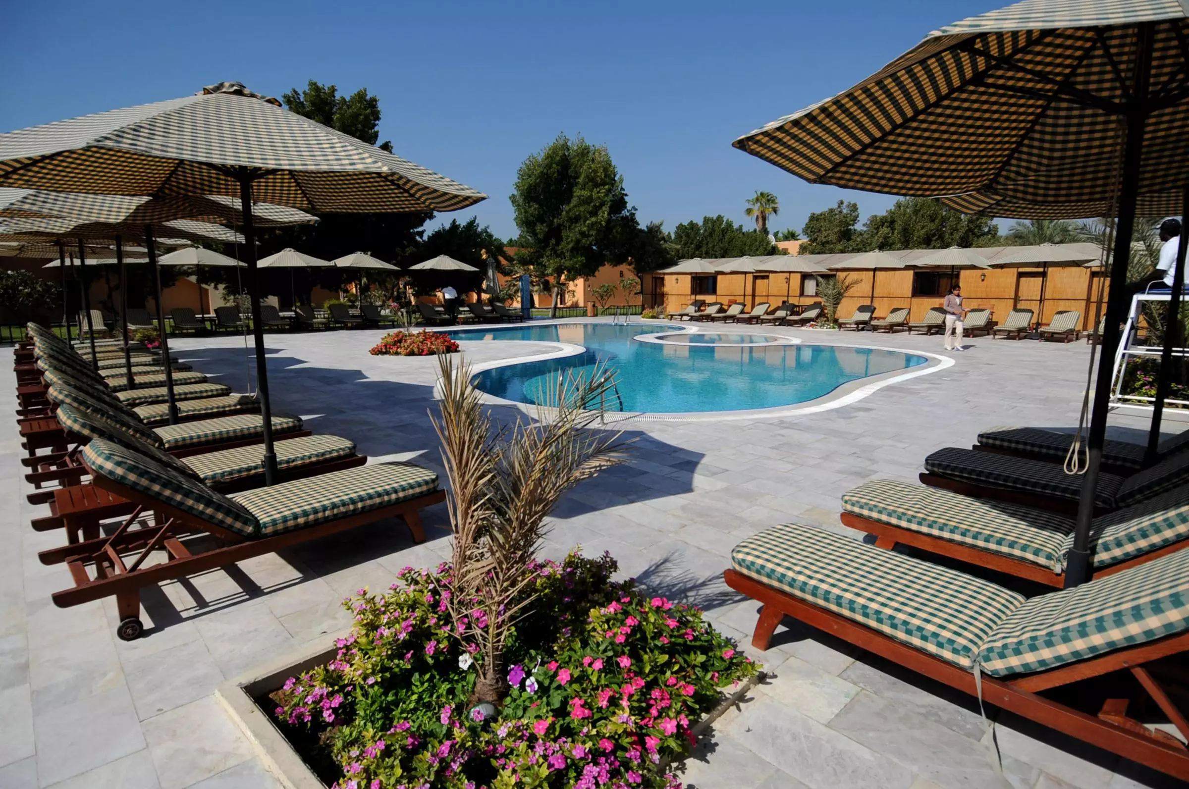 Alibaba https://cdn.alibaba.ir/ostorage/hotel-accommodation-images/69ea013aeb1ae654aaa1d2a7_Al-Hamra-Village-BM-Beach-Resort-0.webp