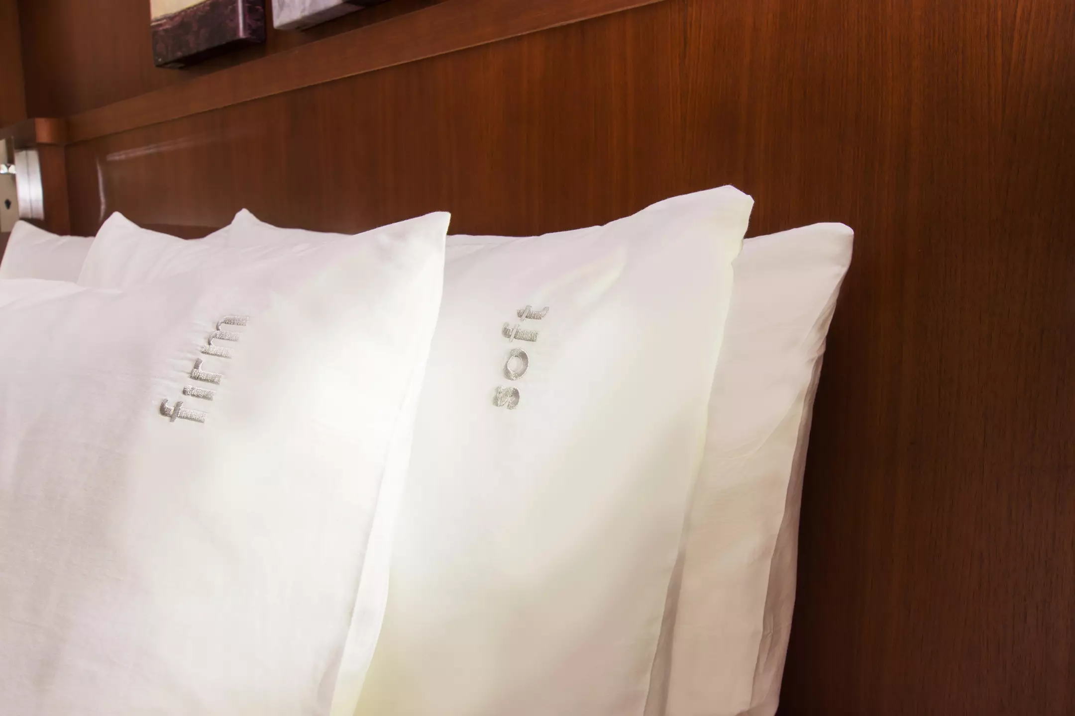 هتل Holiday Inn Abu Dhabi ابوظبی