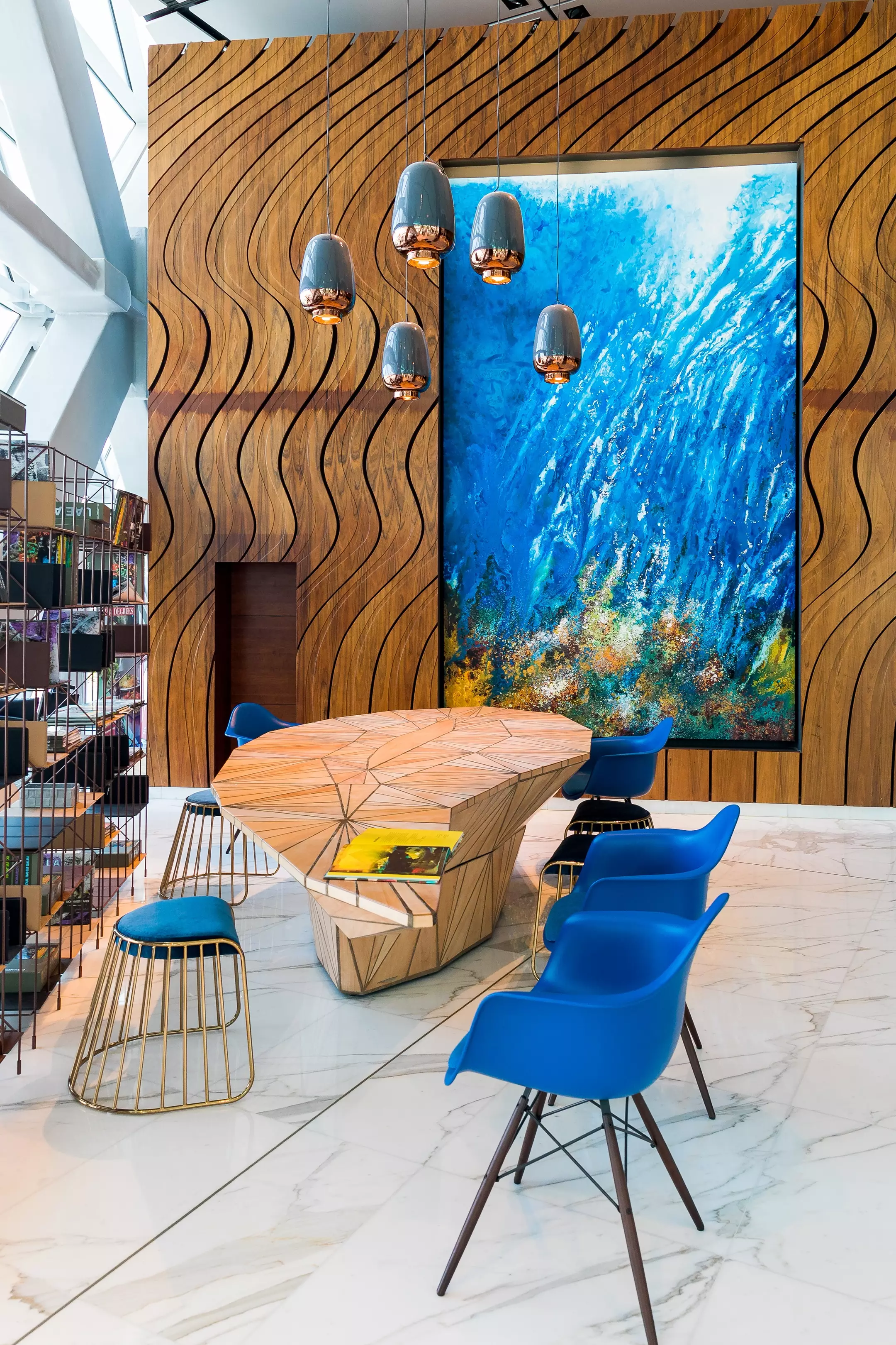 هتل Andaz Capital Gate Abu Dhabi ابوظبی