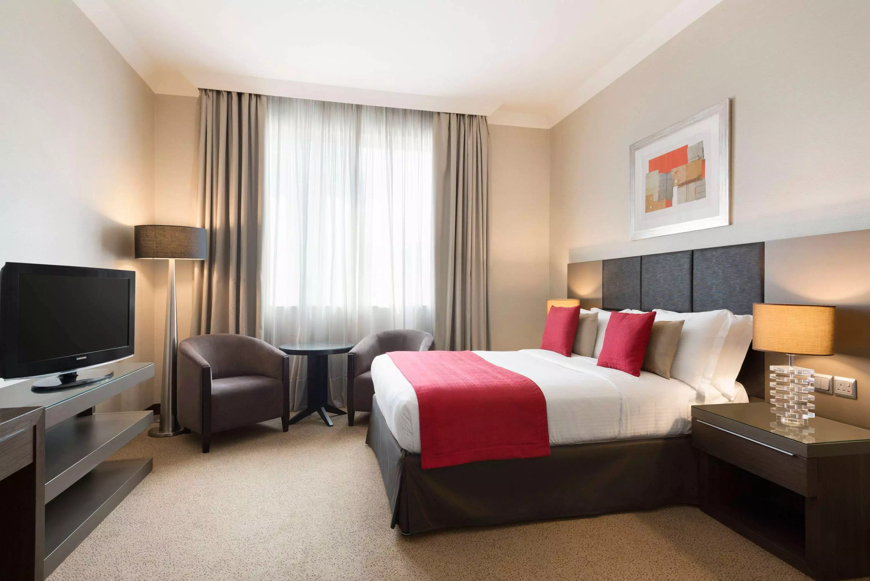 هتل Ramada by Wyndham Abu Dhabi Downtown ابوظبی