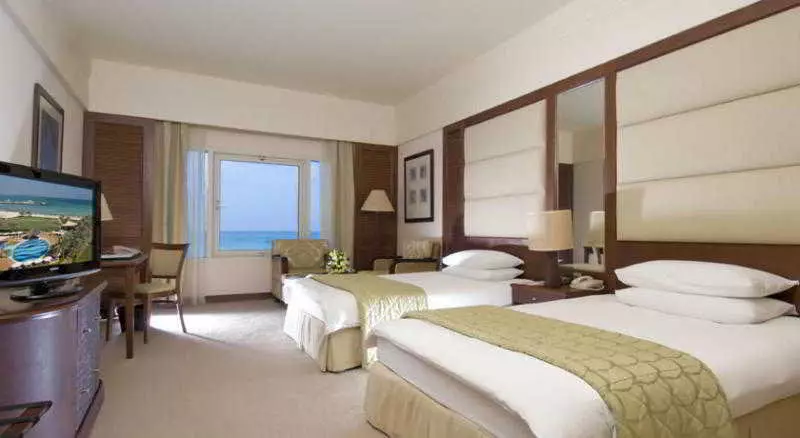 Alibaba https://cdn.alibaba.ir/ostorage/hotel-accommodation-images/69ea338861ec039ef756f4a2_Jebel-Dhanna-Danat-Resort-Jebel-Dhanna-1.webp