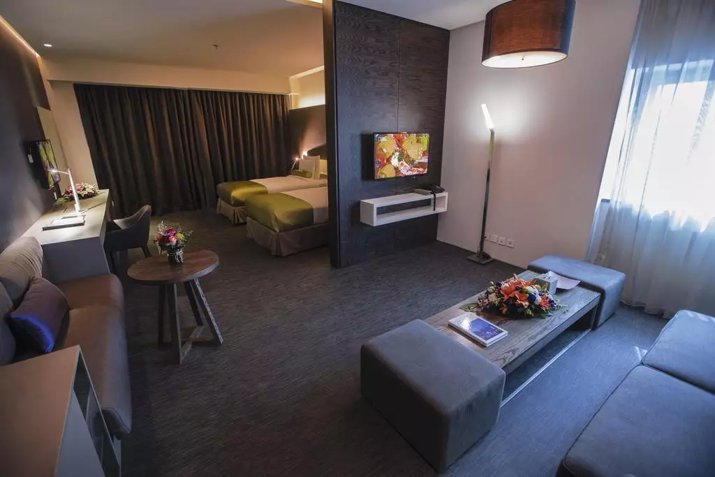 Alibaba https://cdn.alibaba.ir/ostorage/hotel-accommodation-images/69ea3e2961ec039ef756f6ec_Sharjah-72-Hotel-1.webp