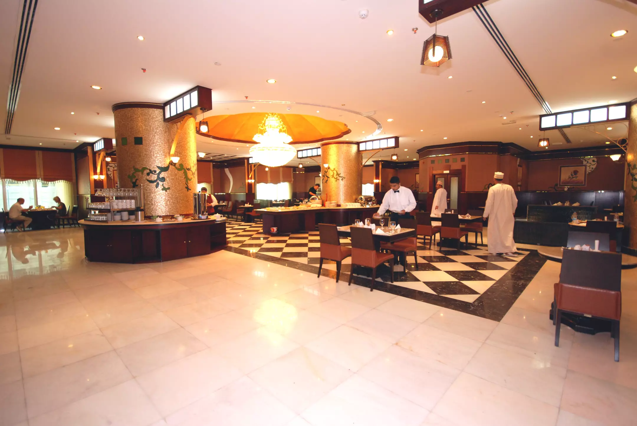 هتل Al Bustan Hotels Flats شارجه