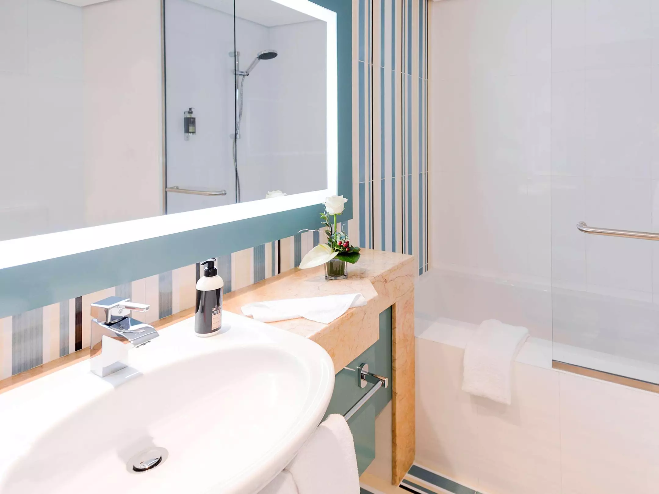 Alibaba https://cdn.alibaba.ir/ostorage/hotel-accommodation-images/69ea4316eb1ae654aaa1e068_Fujairah-Aparthotel-Adagio-Fujairah-1.webp