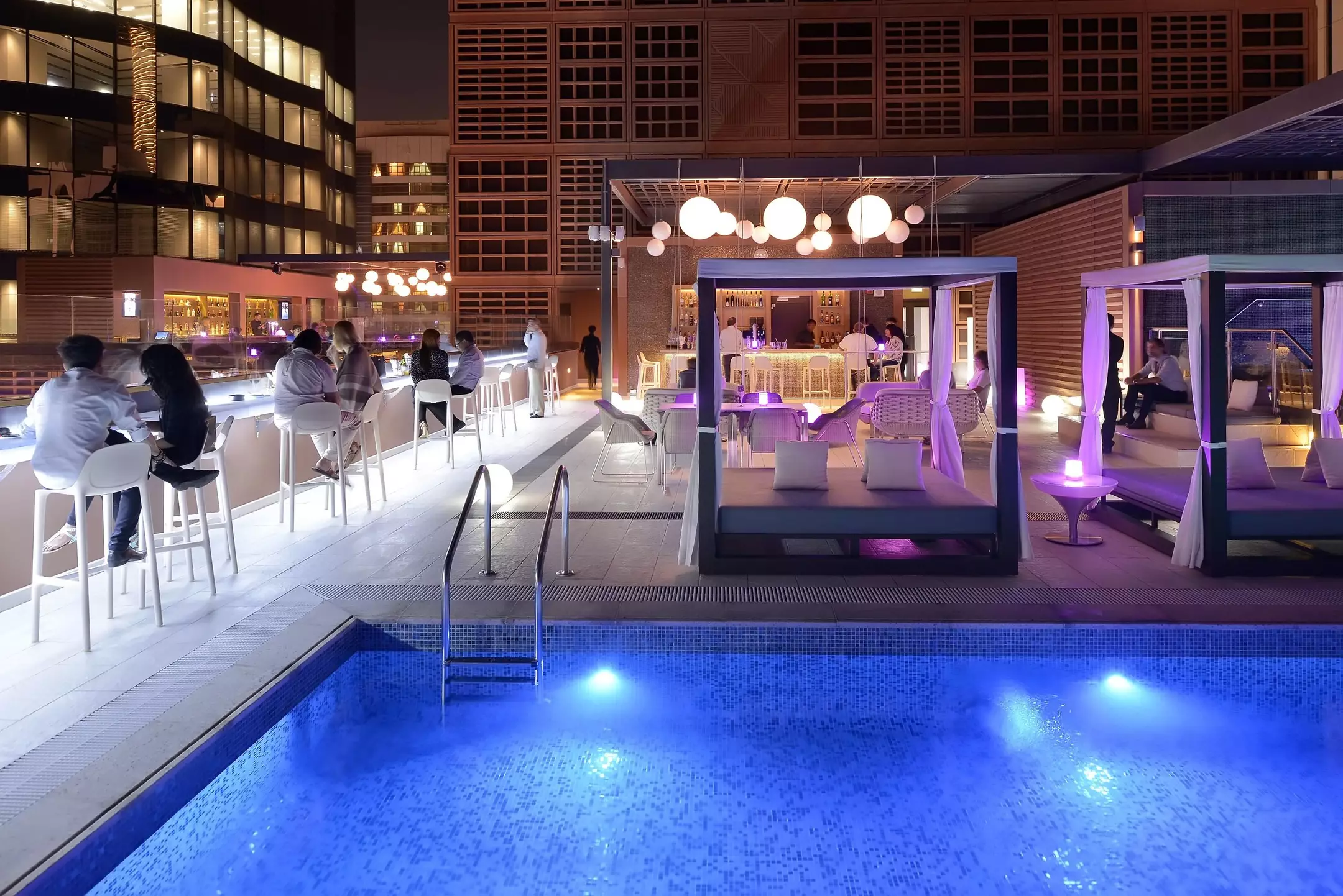 هتل Courtyard World Trade Center, Abu Dhabi ابوظبی