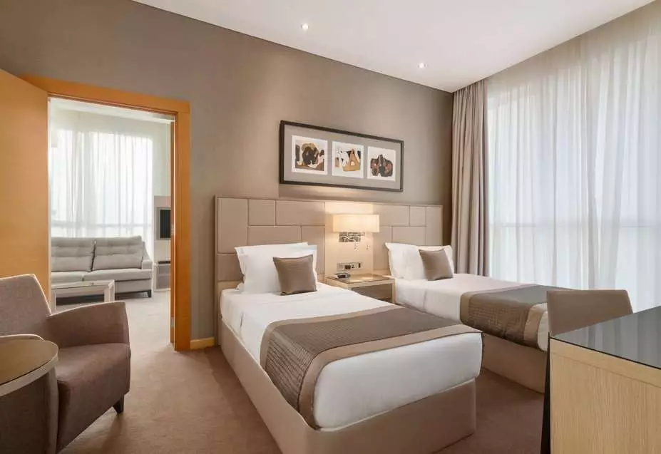 هتل TRYP by Wyndham Abu Dhabi City Center ابوظبی