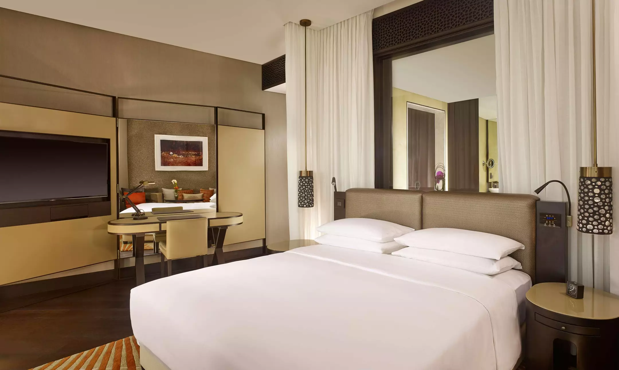 Alibaba https://cdn.alibaba.ir/ostorage/hotel-accommodation-images/69ea519beb1ae654aaa1e40b_Abu-Dhabi-Grand-Hyatt-Abu-Dhabi-Hotel--Residences-Emirates-Pearl-1.webp