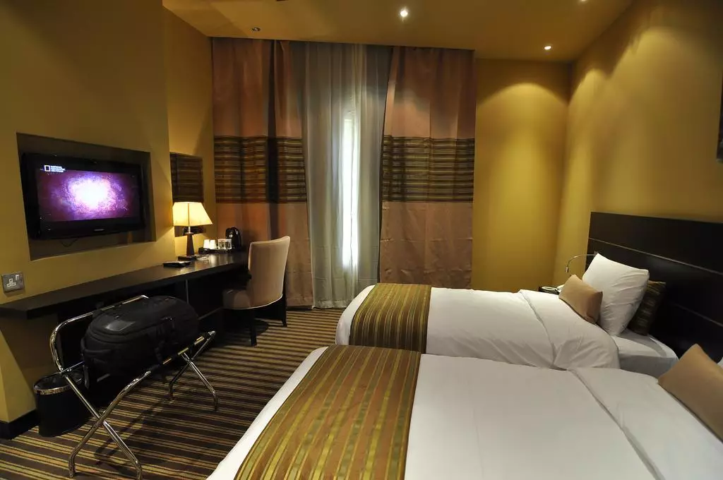 هتل One to One Aldar Hotel شارجه