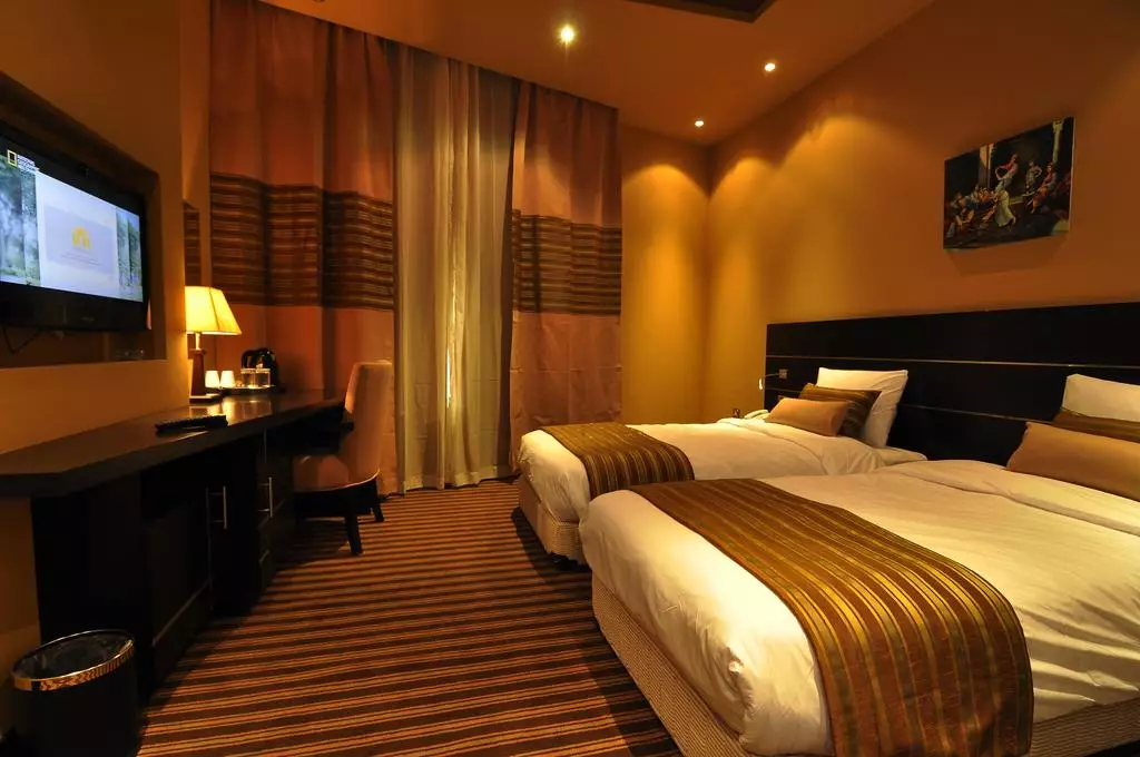 هتل One to One Aldar Hotel شارجه