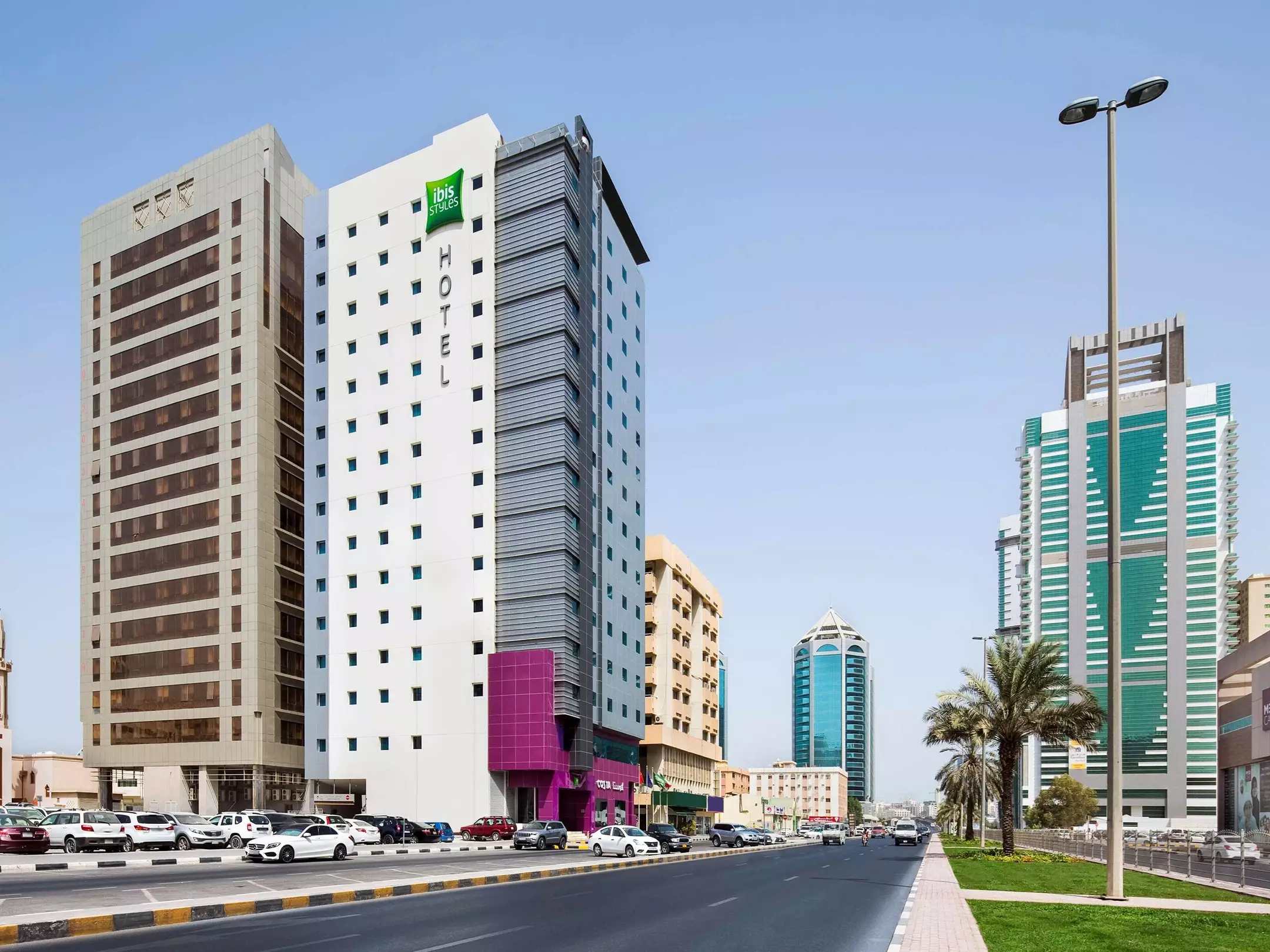 هتل Ibis Styles Sharjah Hotel شارجه