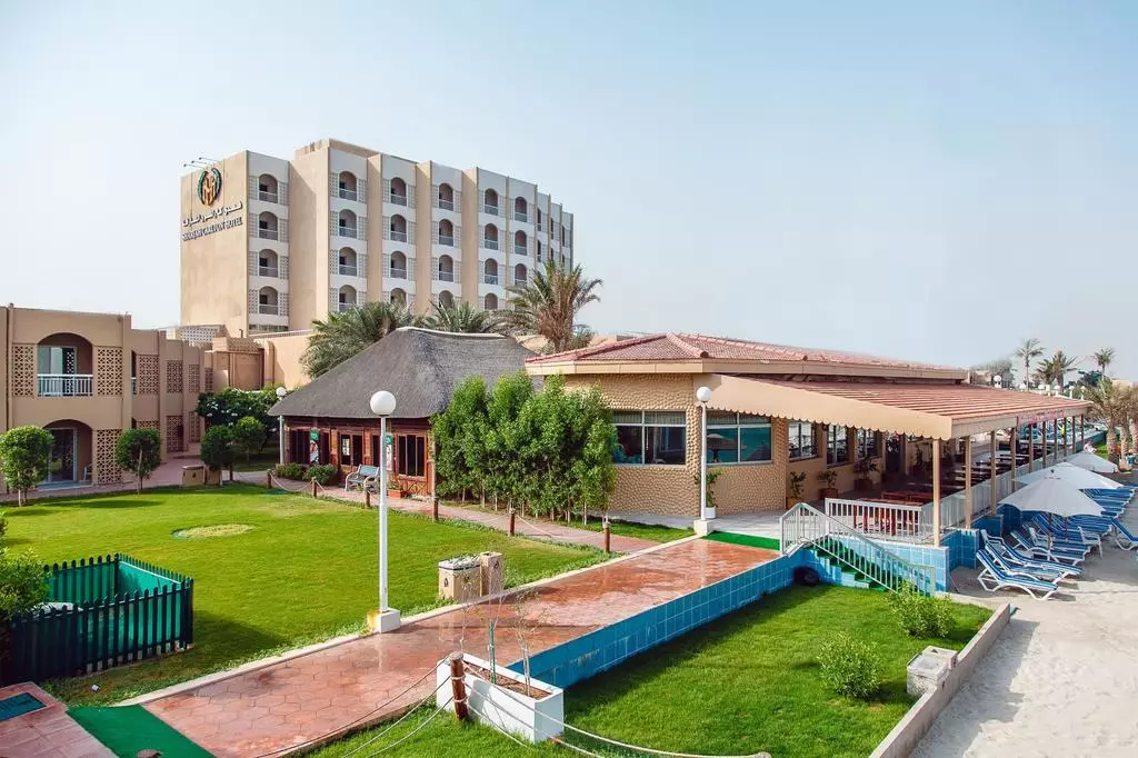 هتل Sharjah Carlton Hotel شارجه